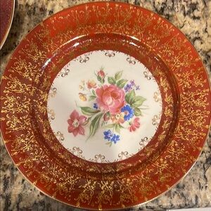 Vintage Stetson 22k gold painted floral plates X2